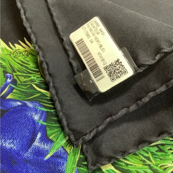 Hermes Equateur Large Scarf NWT - Picture 6 of 13